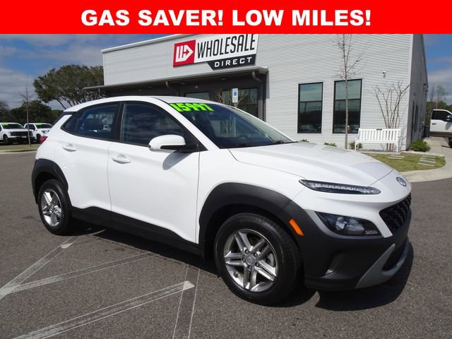 Used 2023 Hyundai Kona SE image 1