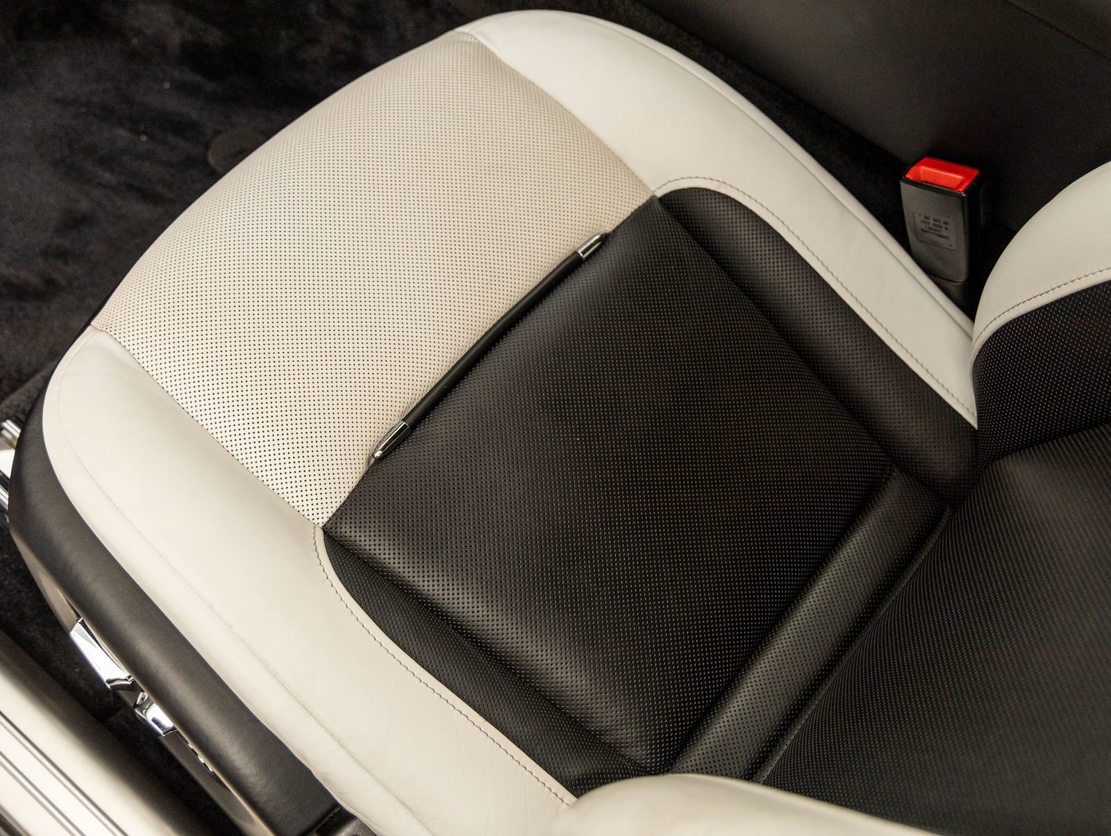 Used 2018 Rolls-Royce Wraith image 30