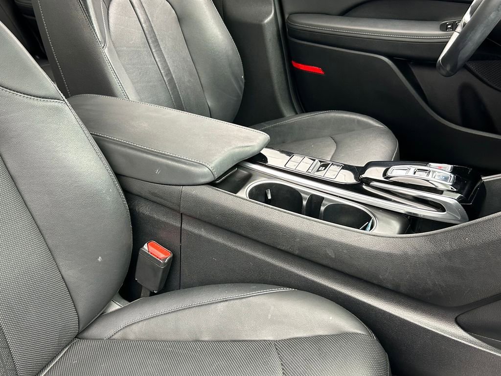 Used 2023 Hyundai Sonata Limited w/ Preferred Accessory Package FWD image 15