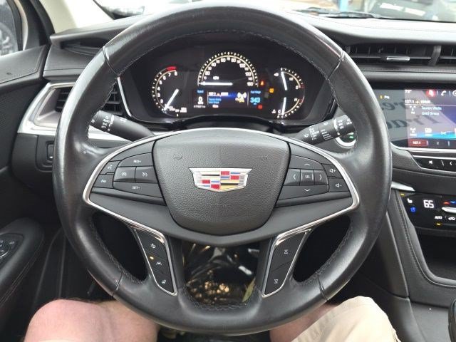 Used 2017 Cadillac XT5 Premium Luxury AWD/4WD image 18