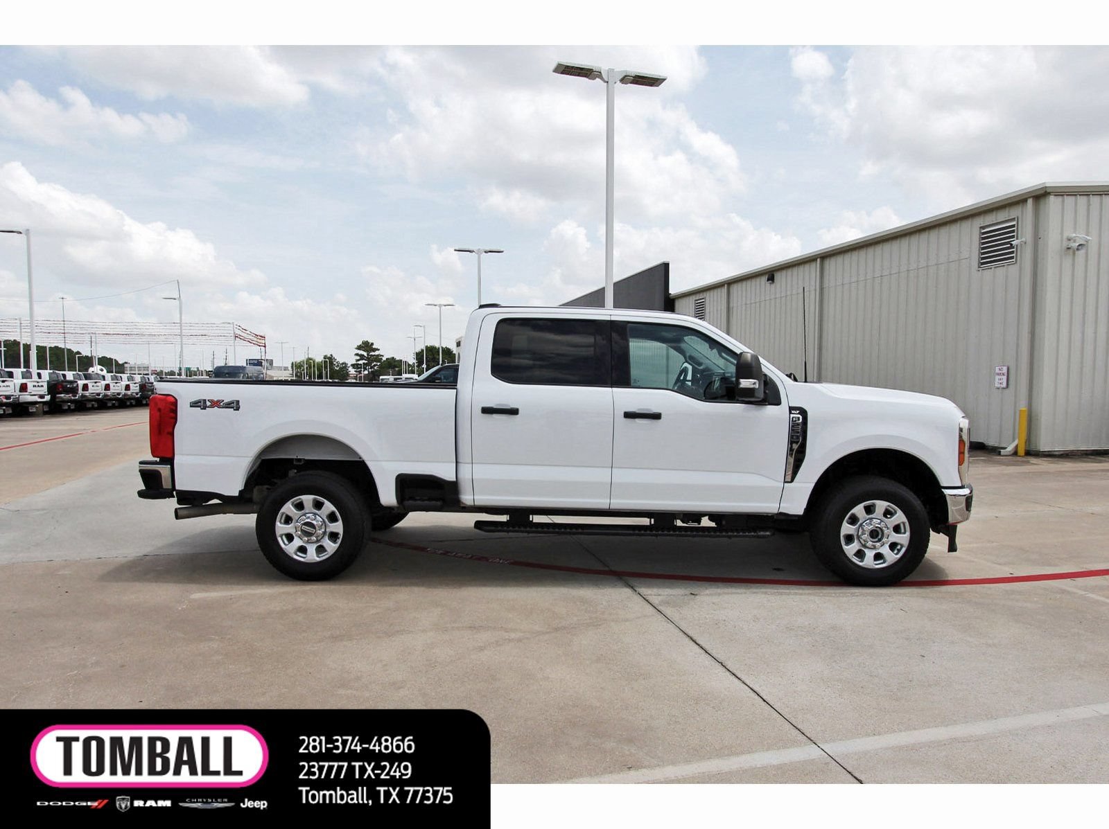 Used 2024 Ford F250 XLT AWD/4WD image 8