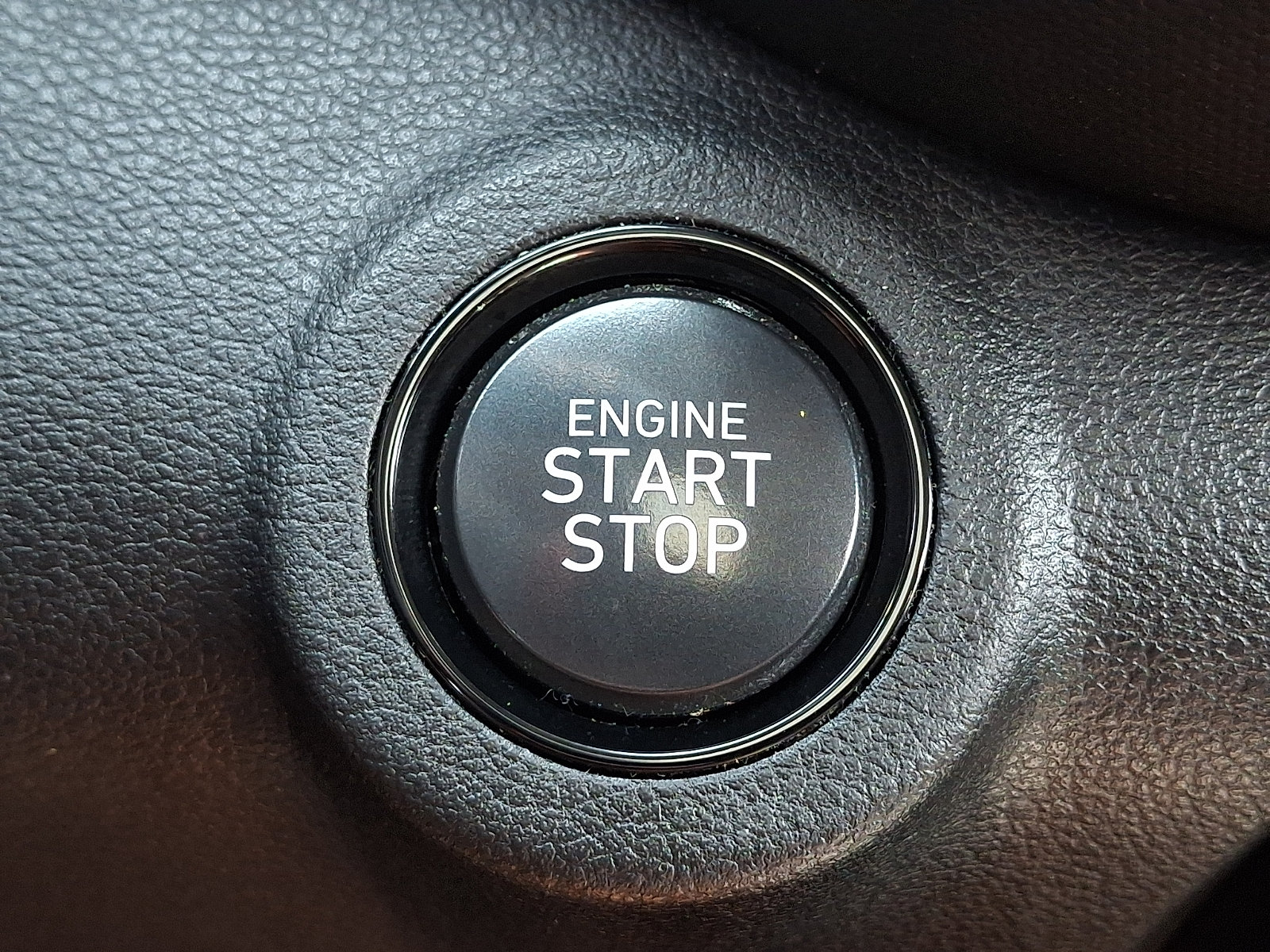 Certified 2023 Hyundai Venue Limited FWD image 22