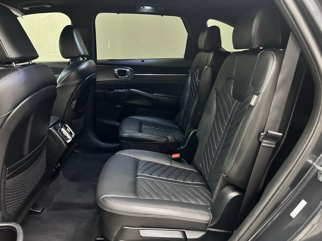 Used 2024 Kia Sorento SX Prestige image 14
