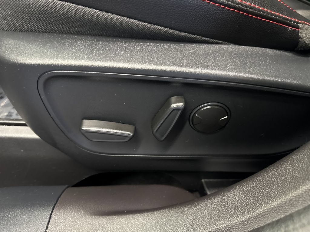 Certified 2024 Ford Escape ST-Line Elite w/ Premium Technology Package AWD/4WD image 31
