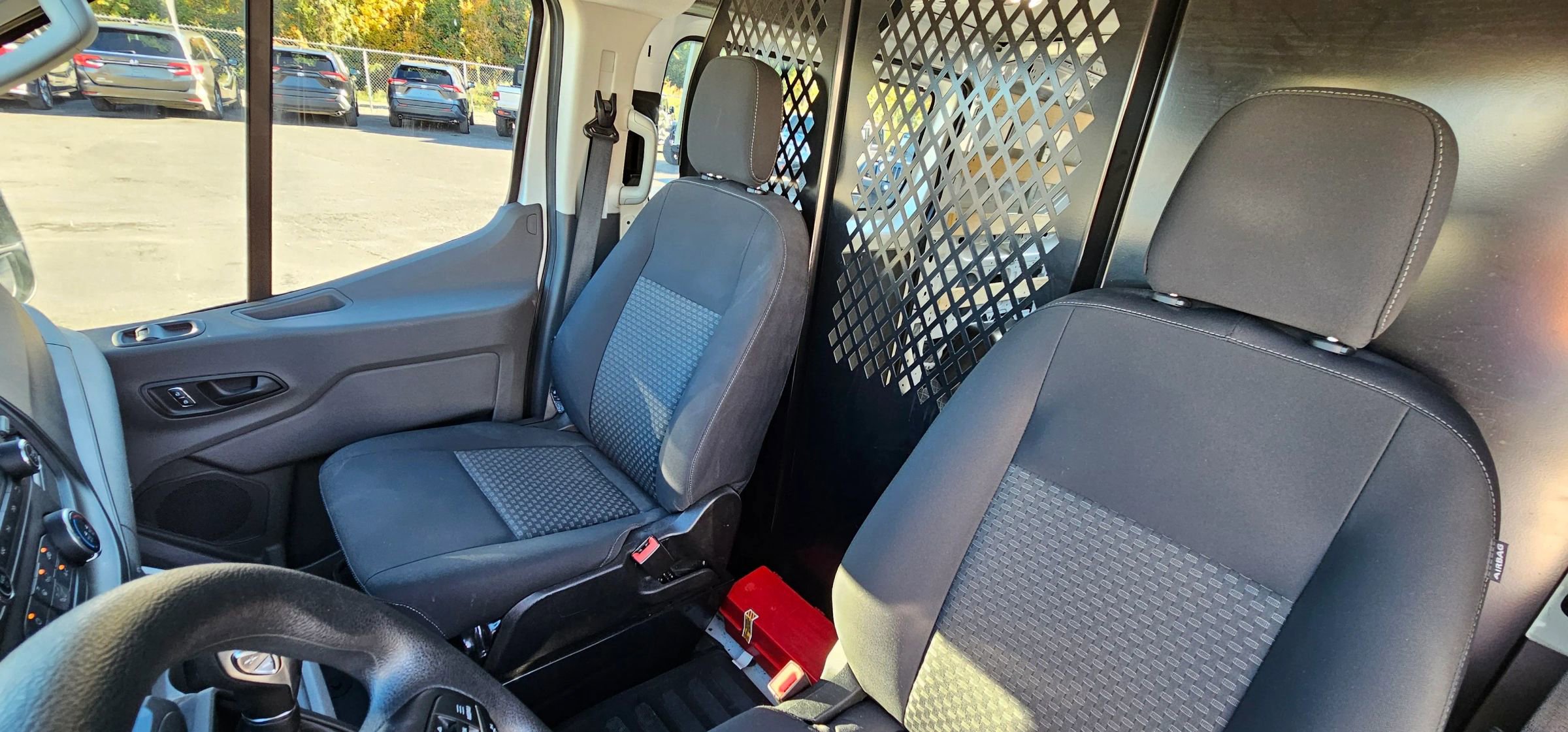 Used 2024 Ford Transit 250 Low Roof w/ Exterior Upgrade Package image 9