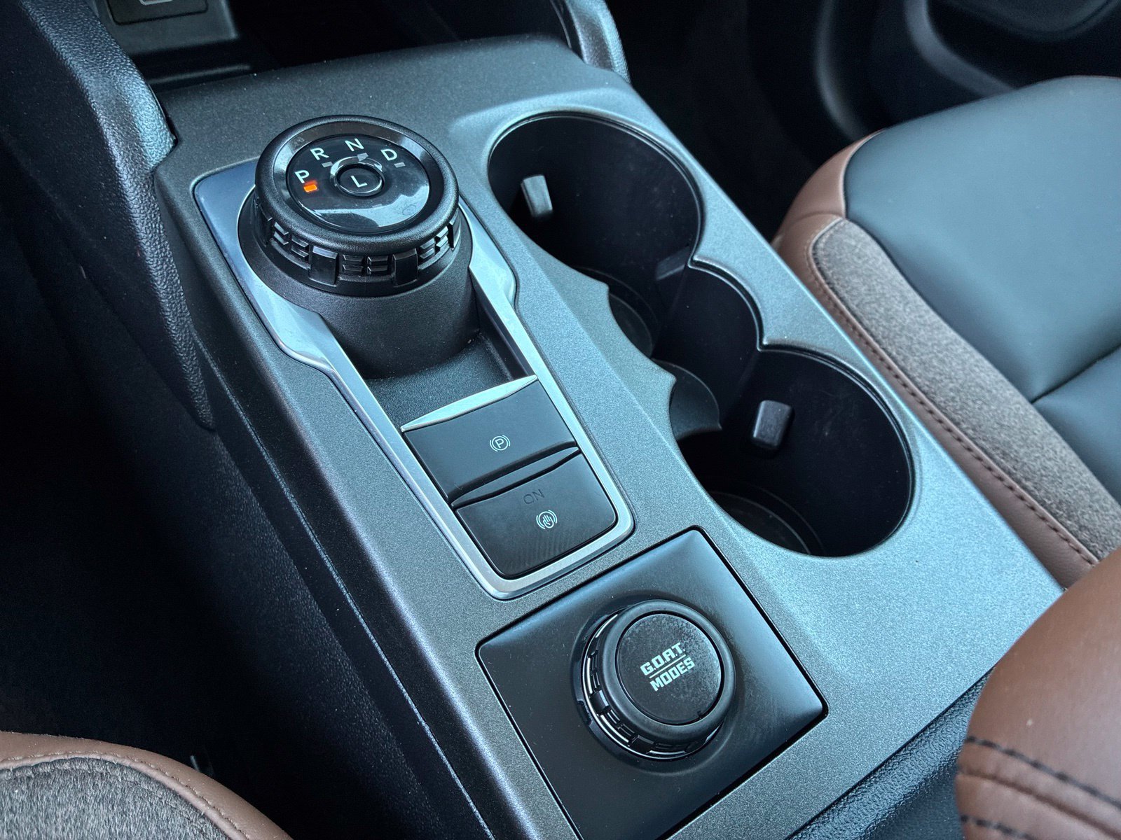 Certified 2025 Ford Bronco Sport Outer Banks w/ Outer Banks Tech Package+ AWD/4WD image 25