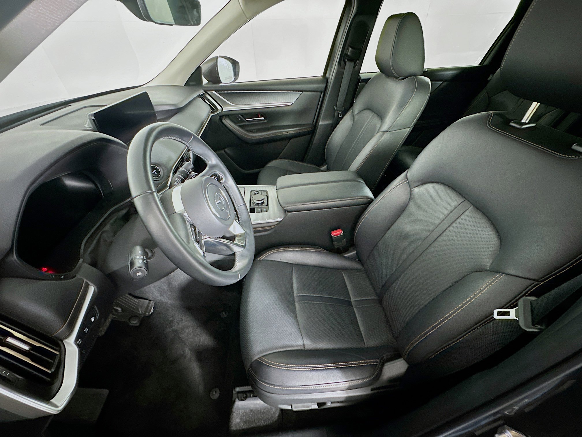 Used 2024 MAZDA CX-90 Plug-In Hybrid w/ Premium Pkg image 13