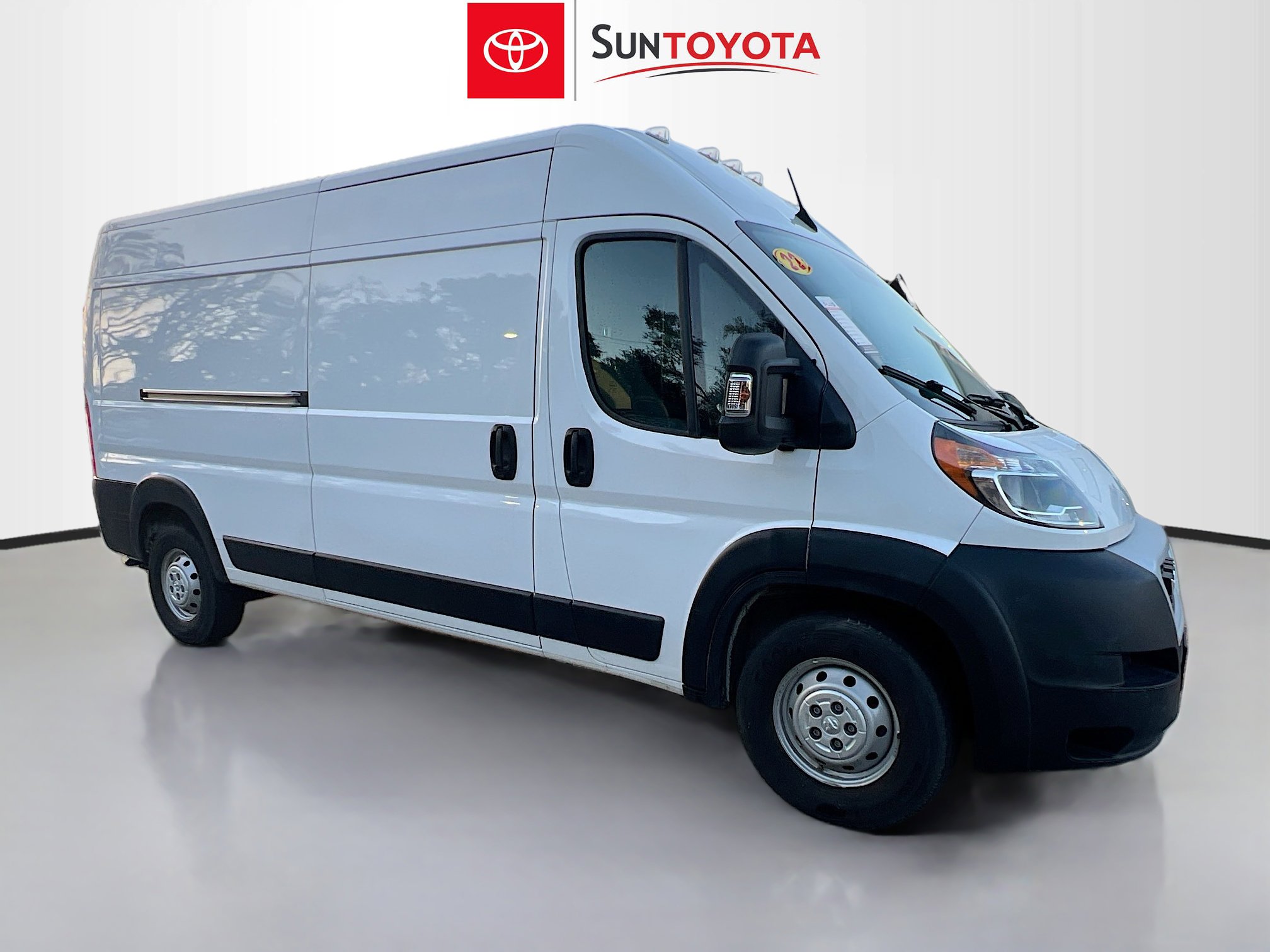 Used 2022 RAM ProMaster 2500 w/ Convenience Group image 1