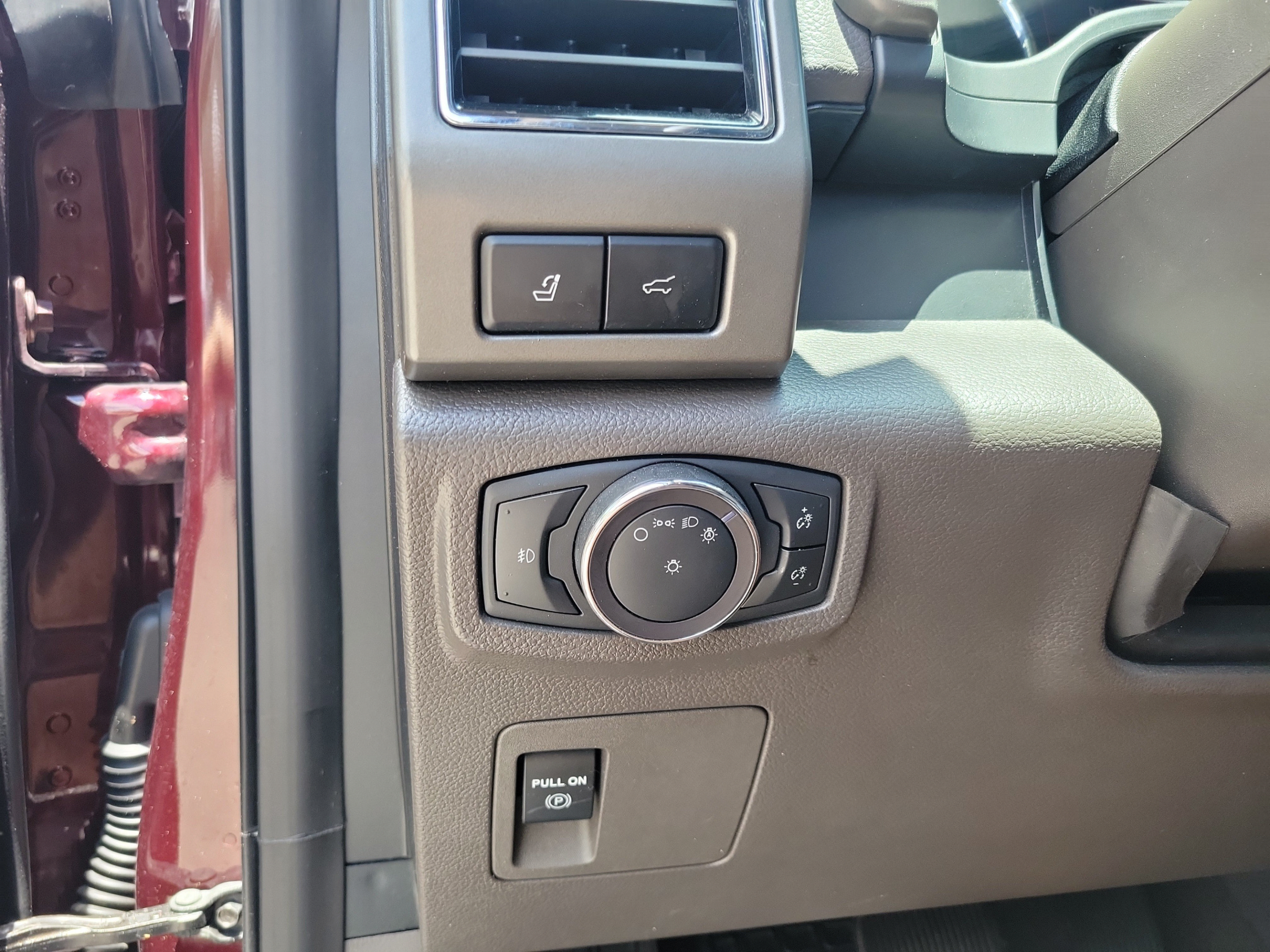 Certified 2020 Ford Expedition XLT w/ Equipment Group 202A RWD image 19