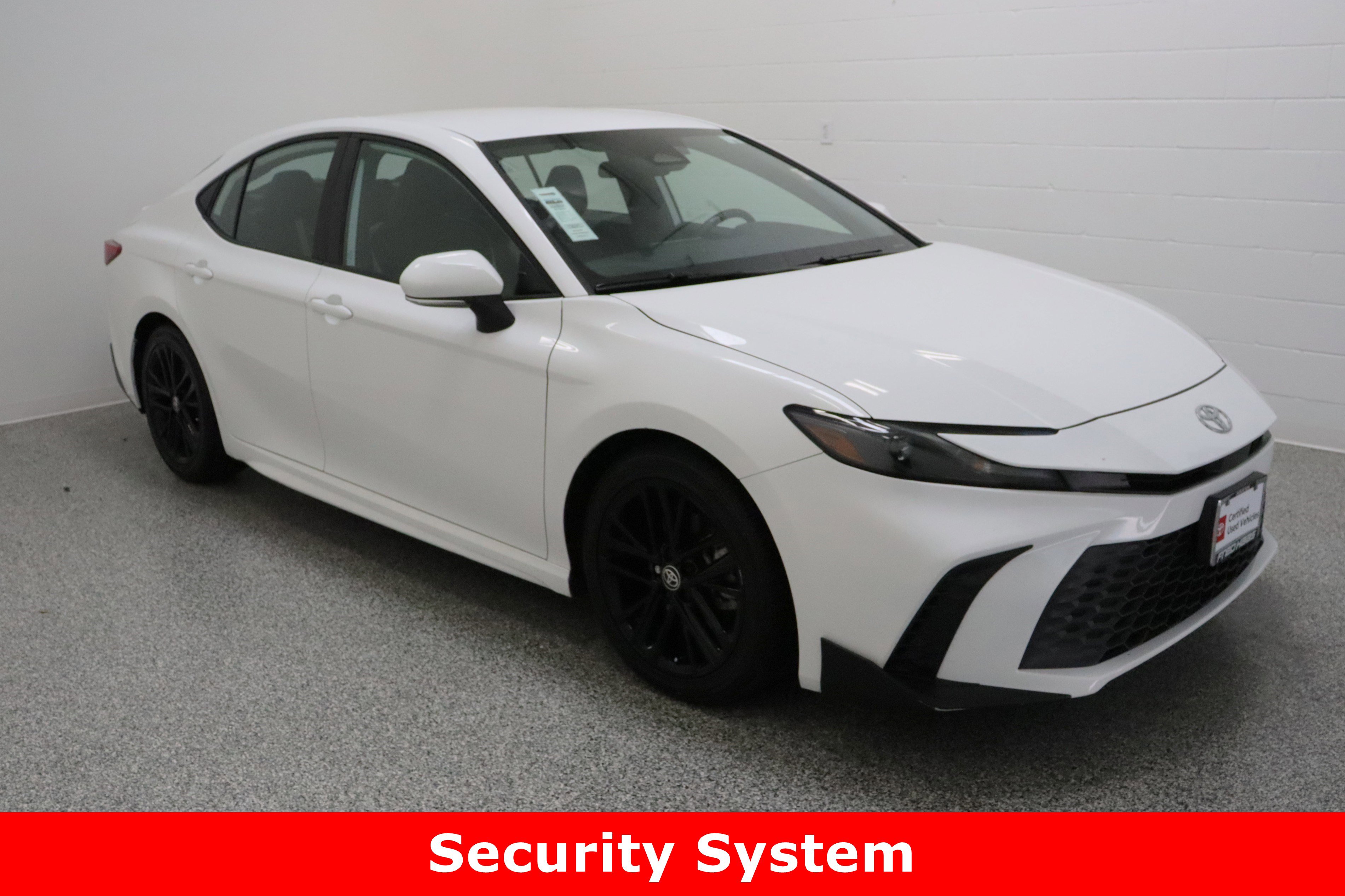 Certified 2025 Toyota Camry SE image 4