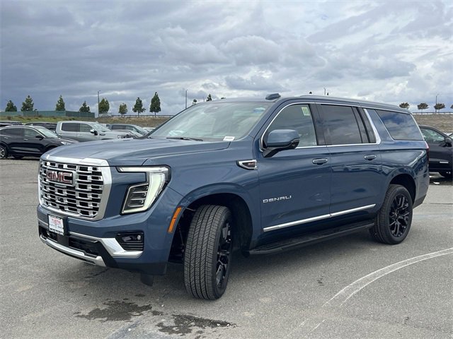 New 2026 GMC Yukon XL Denali image 7
