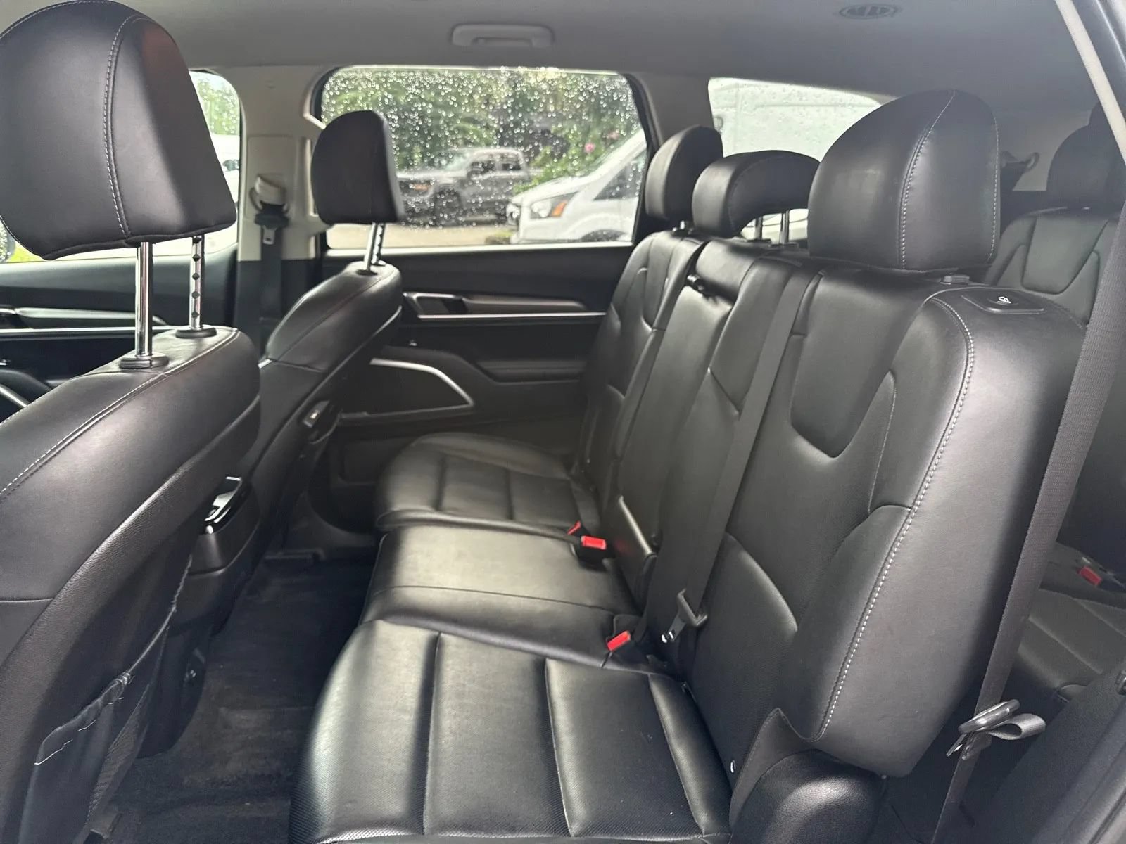 Used 2022 Kia Telluride LX AWD/4WD image 13