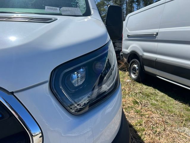 New 2024 Ford E-Transit Low Roof RWD image 7