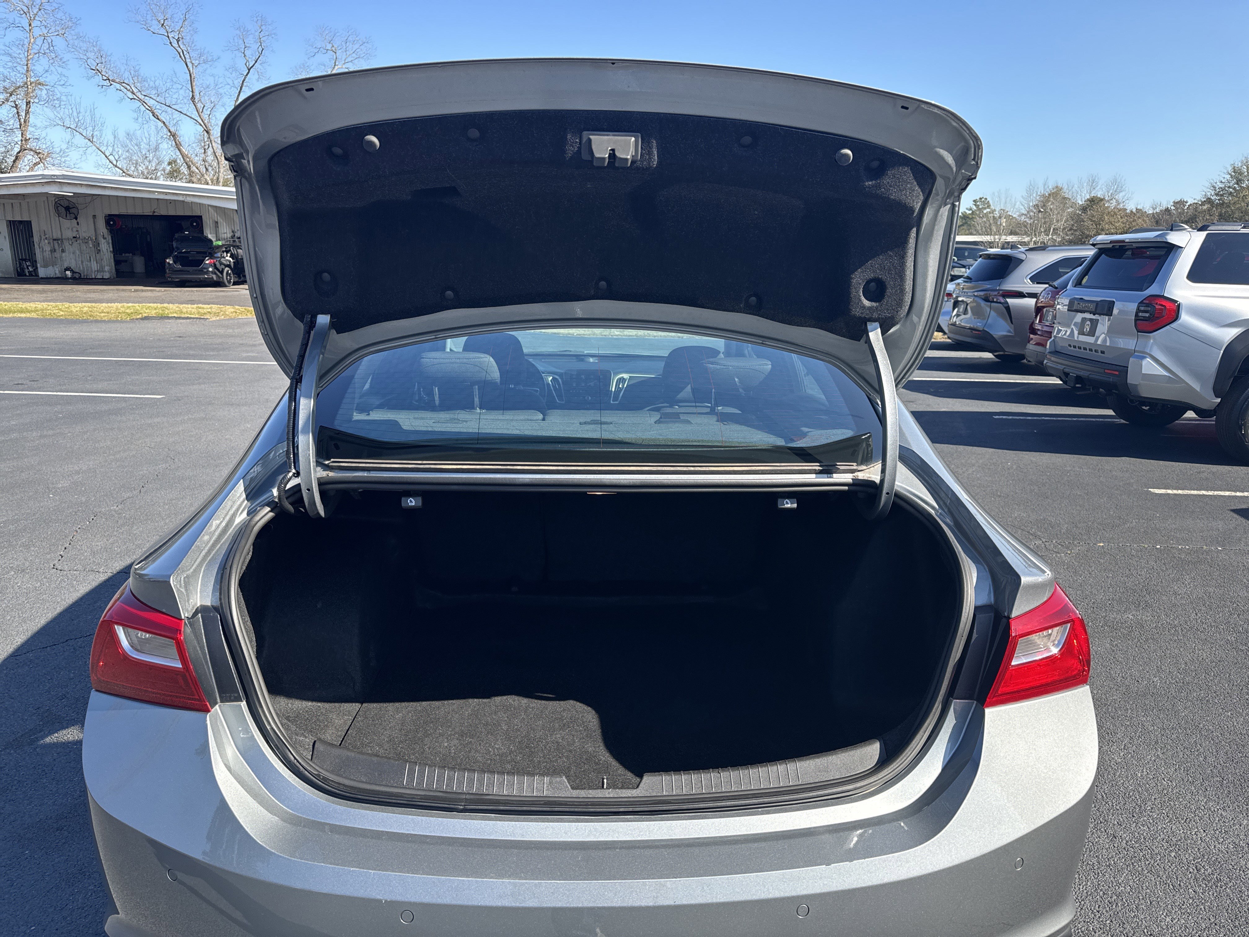 Used 2024 Chevrolet Malibu LT image 28