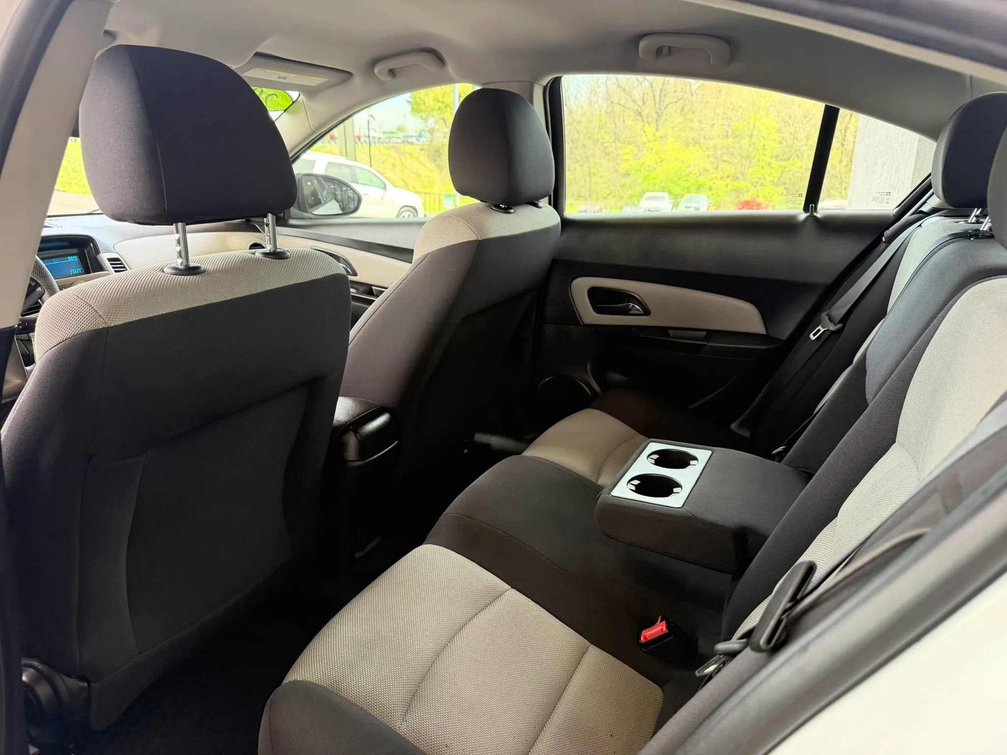 Used 2014 Chevrolet Cruze LS image 19