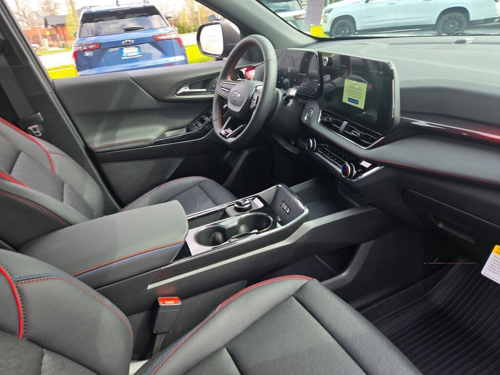 New 2026 Chevrolet Equinox RS w/ Safety and Technology Package AWD/4WD image 5