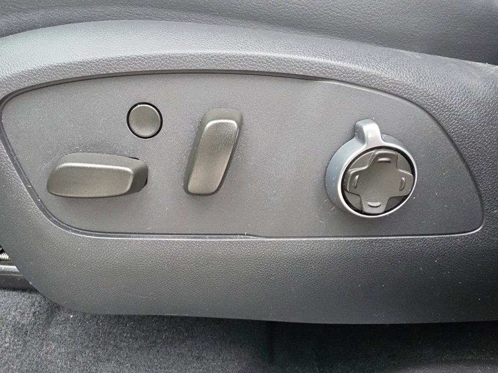 Used 2025 Buick Enclave Avenir w/ Super Cruise Package FWD image 19