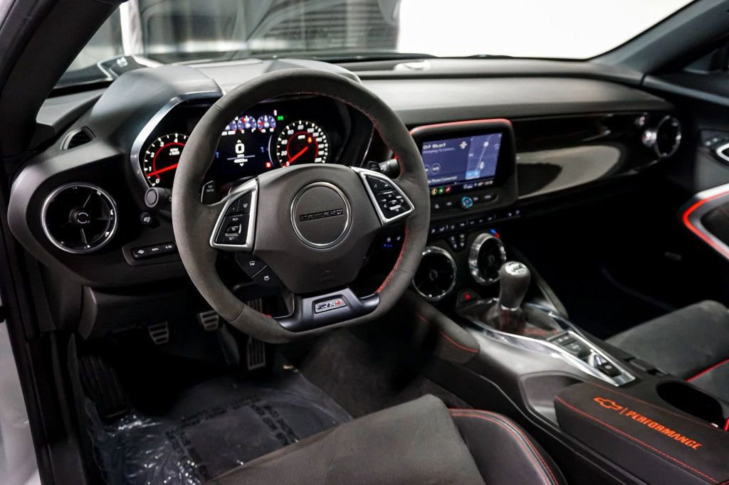 Used 2020 Chevrolet Camaro ZL1 image 11