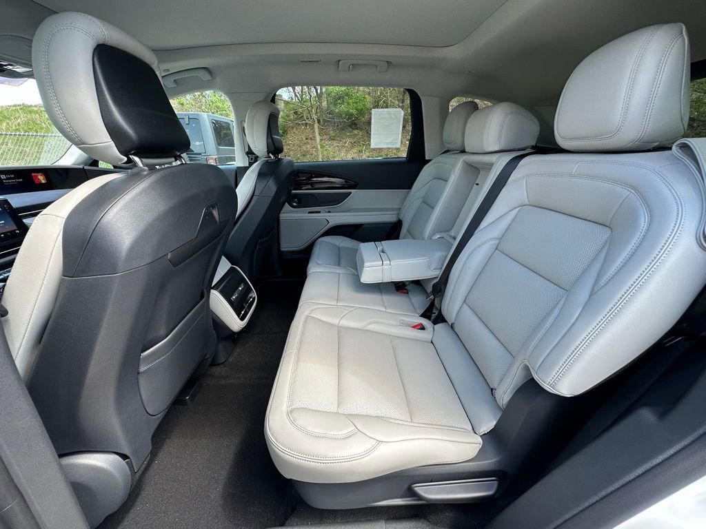 New 2026 Lincoln Nautilus Premier w/ Equipment Group 102A AWD/4WD image 20