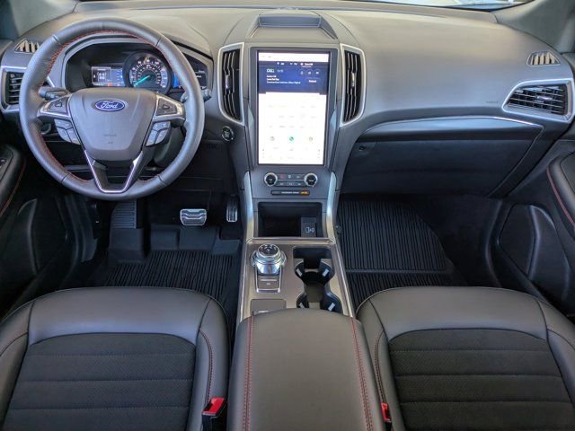 Used 2024 Ford Edge ST-Line image 12