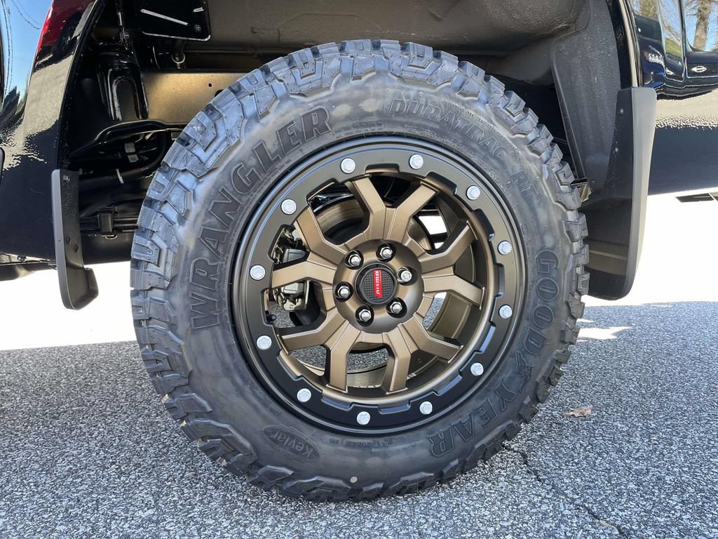 New 2026 Nissan Frontier SV w/ All-Weather Content Package AWD/4WD image 7