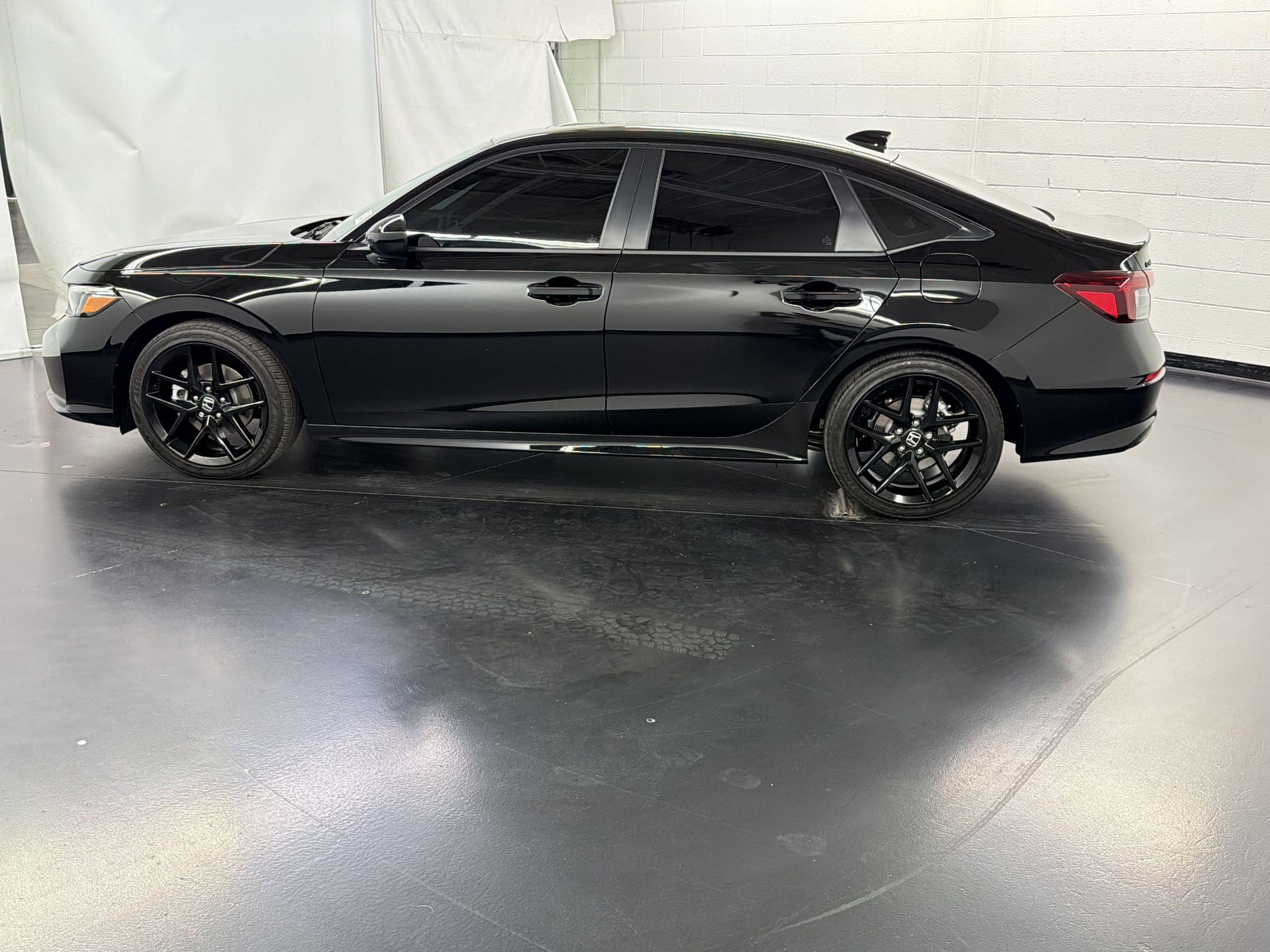 Certified 2026 Honda Civic FWD Hybrid Sedan image 2