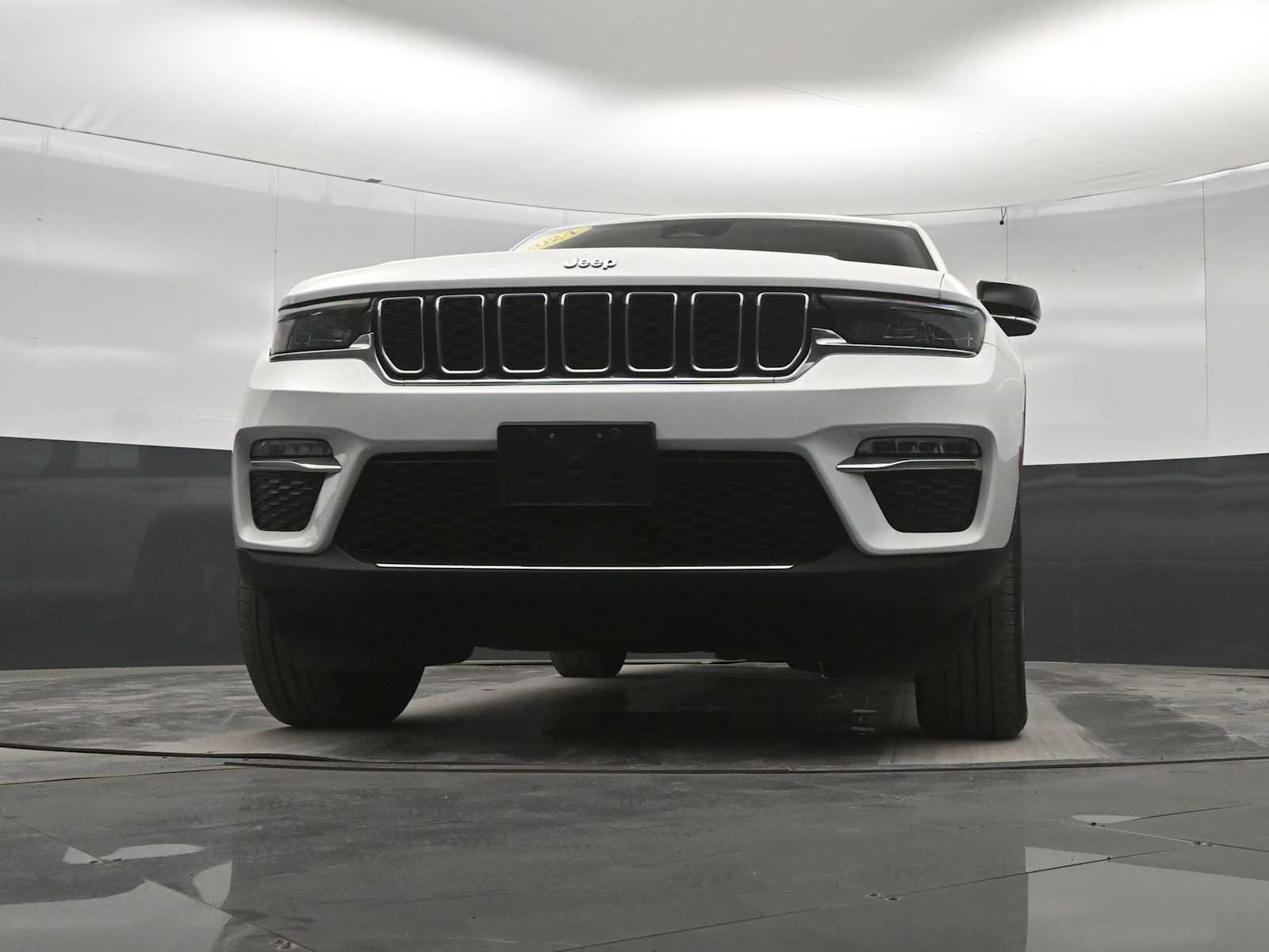 Used 2024 Jeep Grand Cherokee Limited 4xe AWD/4WD image 33