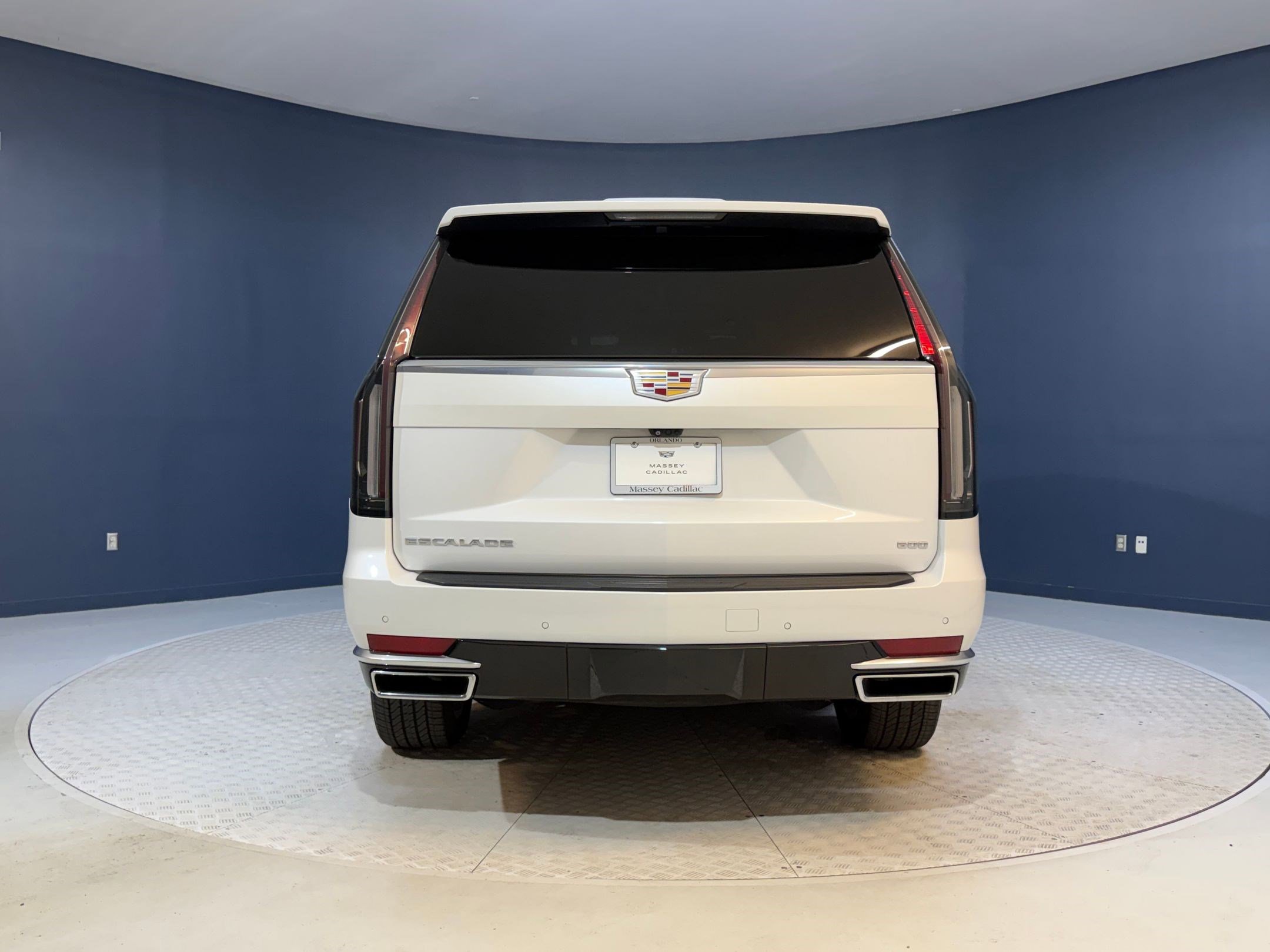 Used 2021 Cadillac Escalade Premium Luxury image 10