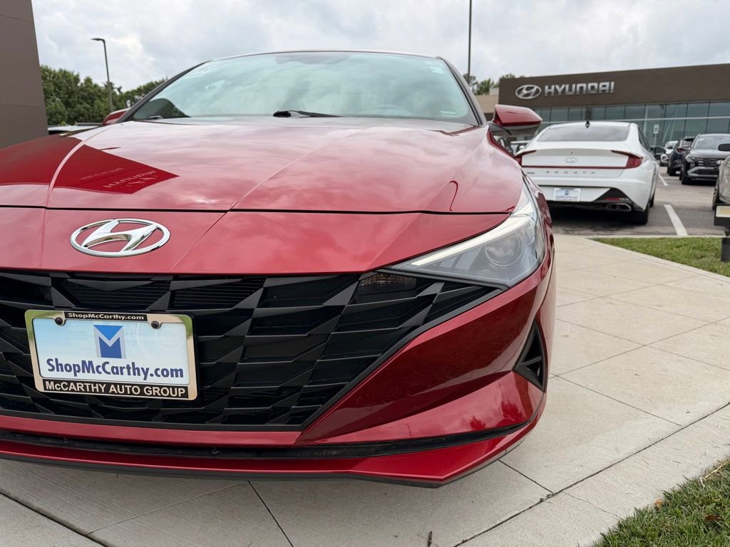 Used 2023 Hyundai Elantra Blue FWD image 9