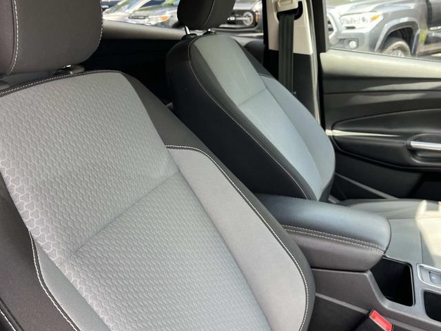 Used 2018 Ford Escape SE w/ SE Sync 3 Package FWD image 24