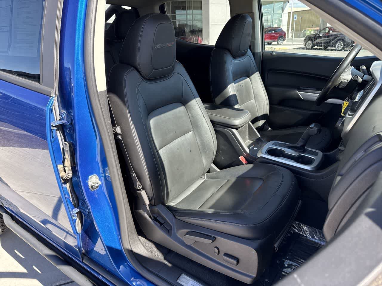 Used 2019 Chevrolet Colorado ZR2 w/ ZR2 Dusk Special Edition AWD/4WD image 14