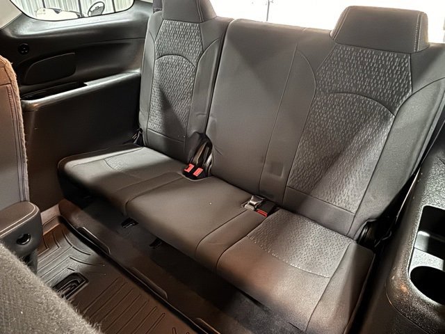 Used 2015 GMC Acadia SLE image 10