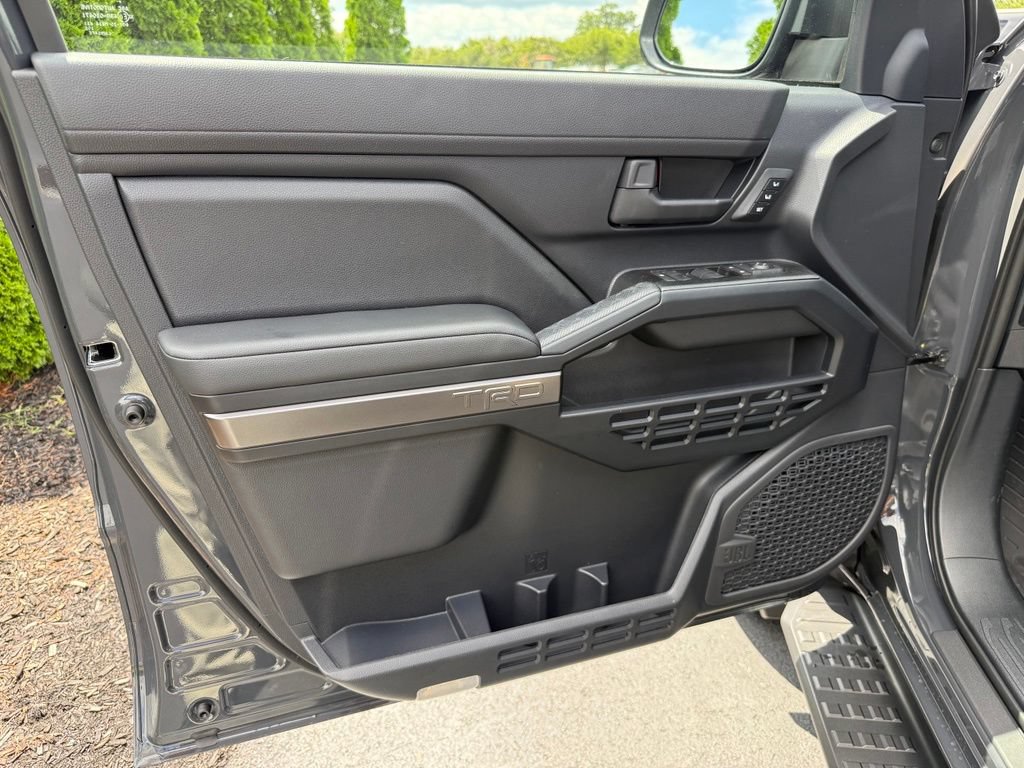 New 2026 Toyota 4Runner TRD Off-Road Premium AWD/4WD image 13