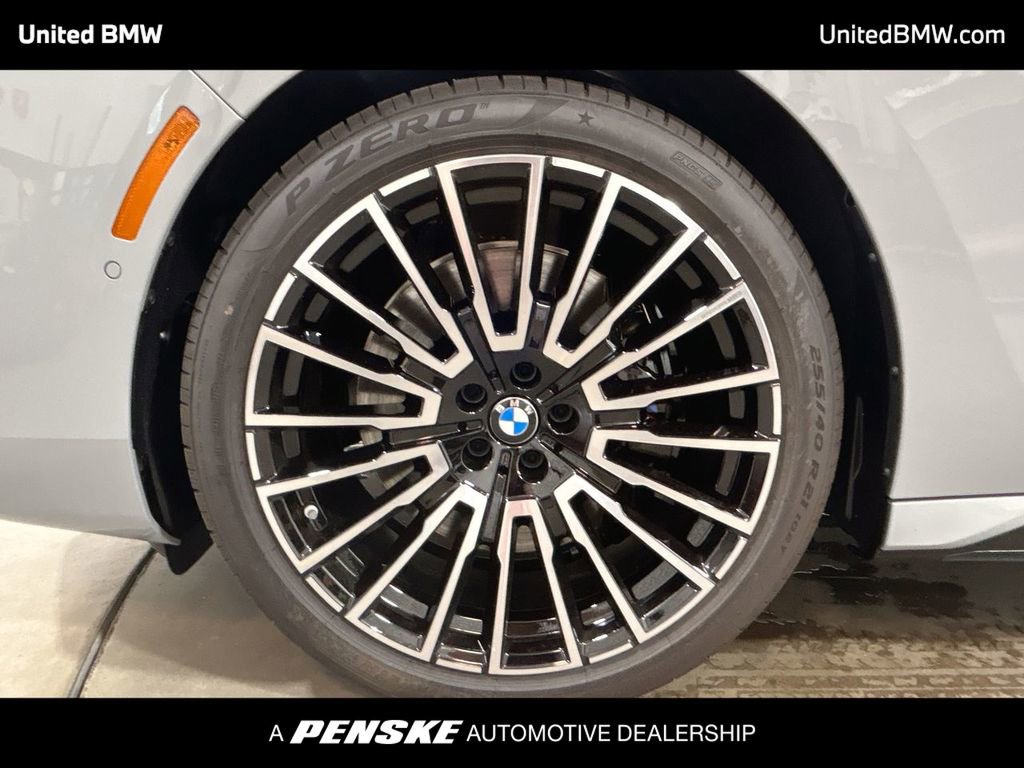 New 2026 BMW 760i xDrive w/ Executive Package image 10