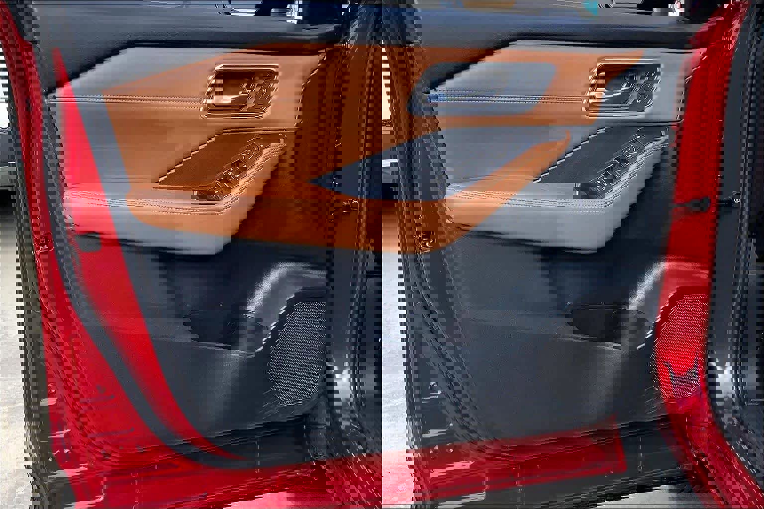 Used 2024 Nissan Rogue Platinum w/ Platinum Premium Package image 21