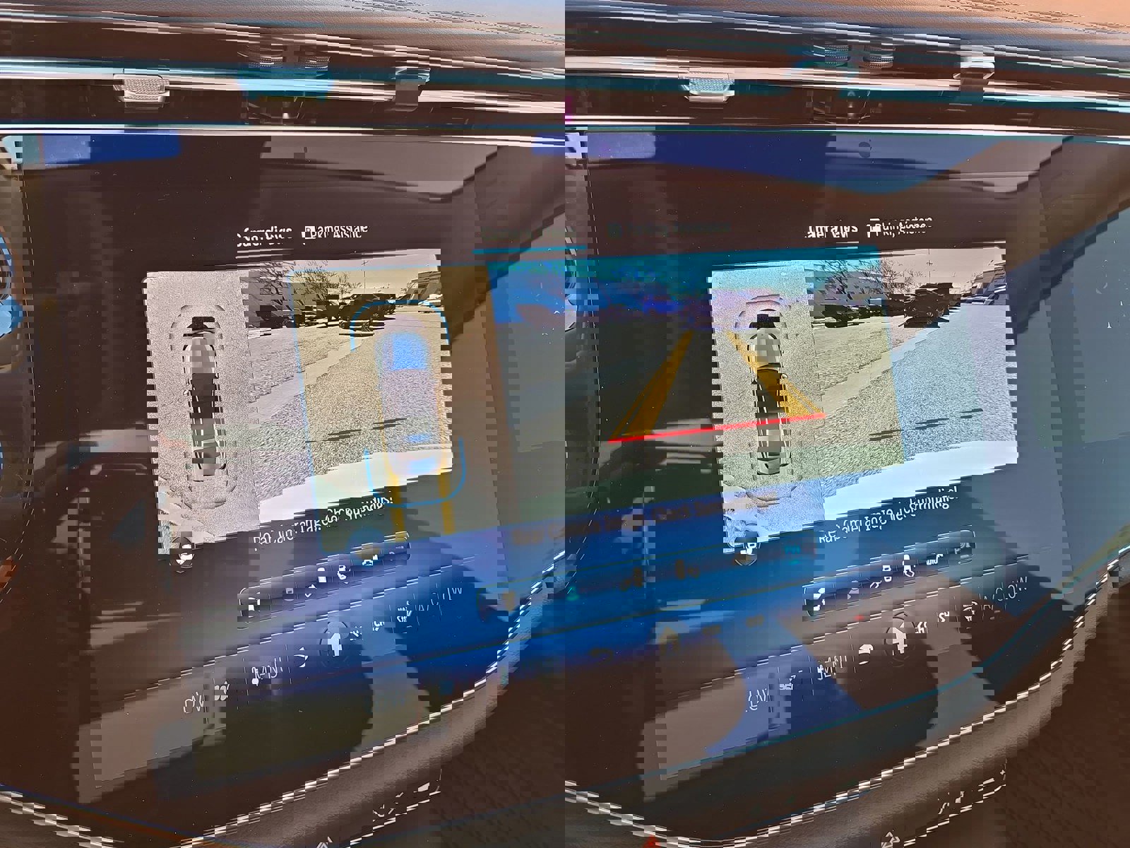 New 2025 Mercedes-Benz E 350 4MATIC Sedan image 18