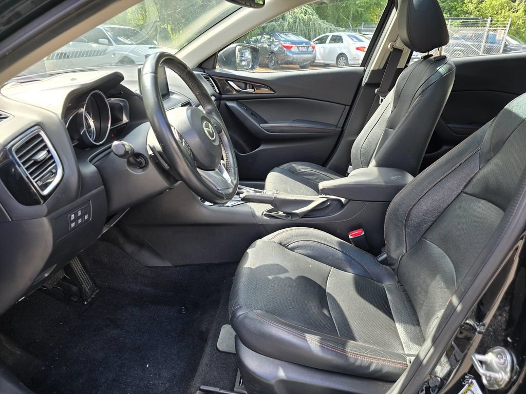 Used 2016 MAZDA MAZDA3 s Grand Touring w/ Technology Package FWD image 8