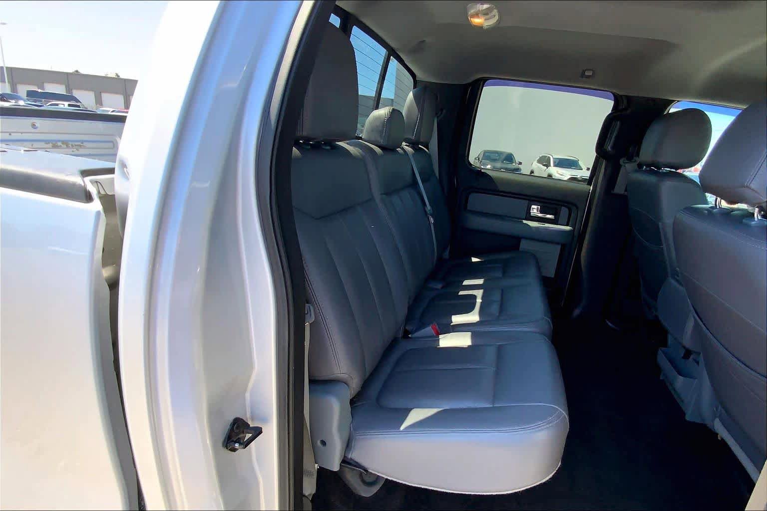 Used 2013 Ford F150 XLT w/ Luxury Equipment Group RWD image 19