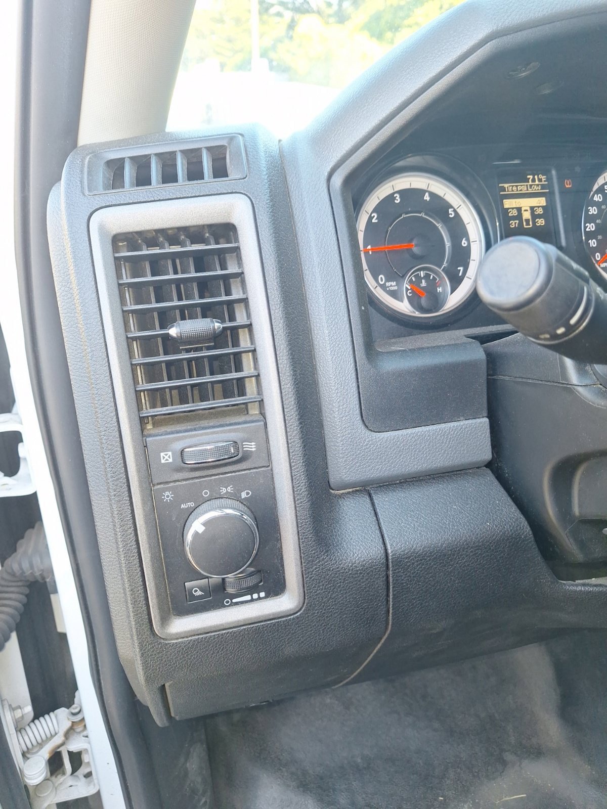 Used 2019 RAM 1500 Tradesman RWD image 13