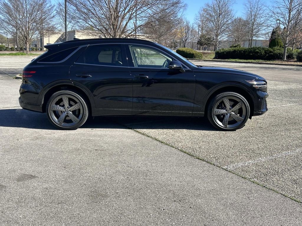 Used 2025 Genesis GV70 3.5T Sport w/ Sport Prestige Package image 8