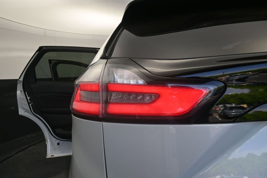 Used 2022 Ford Edge Titanium AWD/4WD image 40