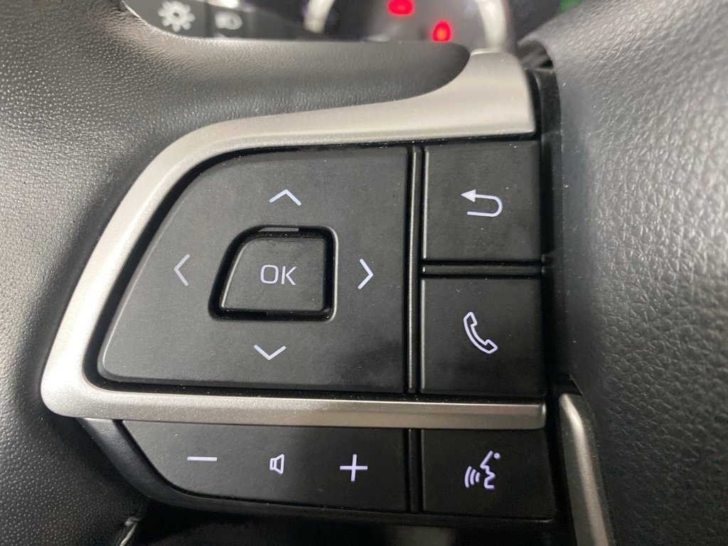 Used 2023 Toyota Highlander XLE image 26