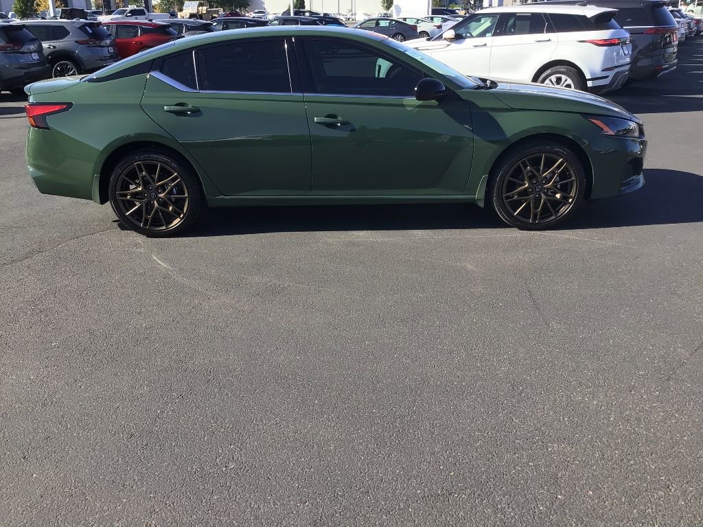 New 2025 Nissan Altima 2.5 SR w/ SR Premium Package image 6