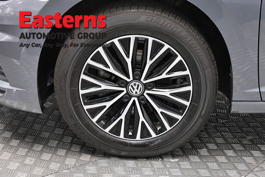 Used 2020 Volkswagen Jetta SE FWD image 32