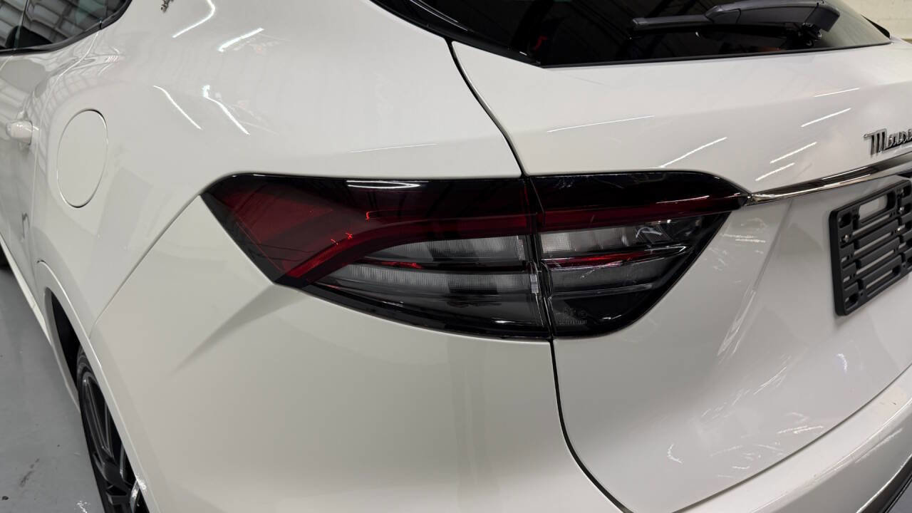 Used 2022 Maserati Levante GT AWD/4WD image 18