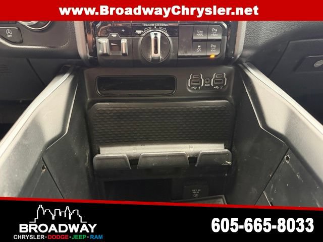 Used 2023 RAM 1500 Big Horn AWD/4WD image 18