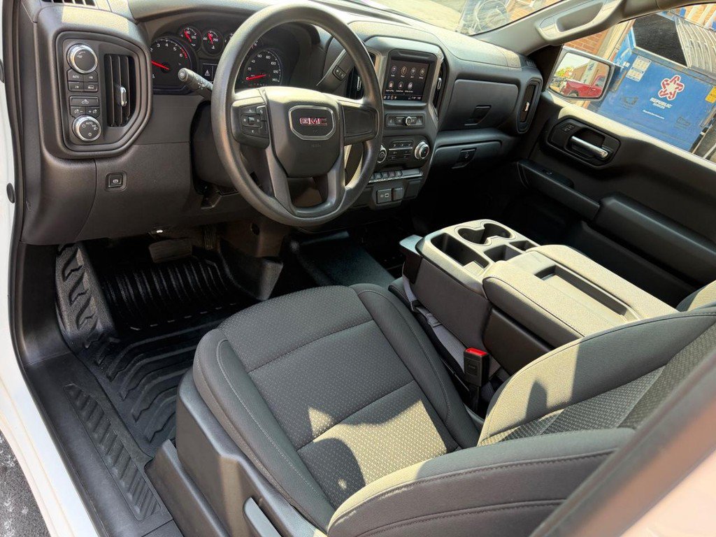 Used 2024 GMC Sierra 1500 Pro w/ Convenience Package AWD/4WD image 11