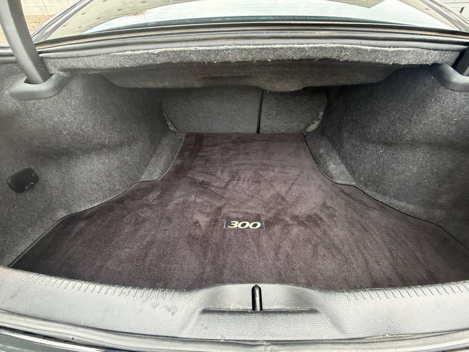 Used 2016 Chrysler 300 C AWD/4WD image 17