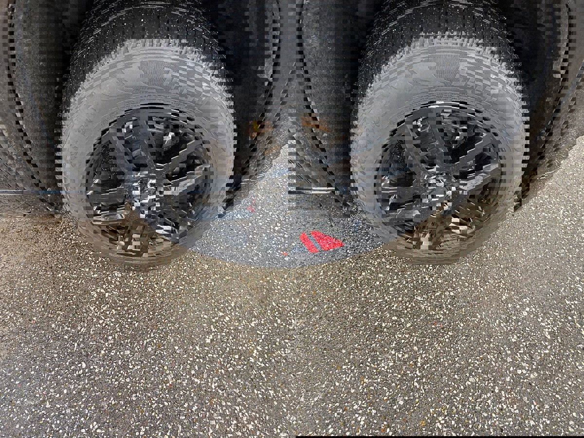 Used 2019 Chevrolet Traverse Premier w/ Redline Edition image 13