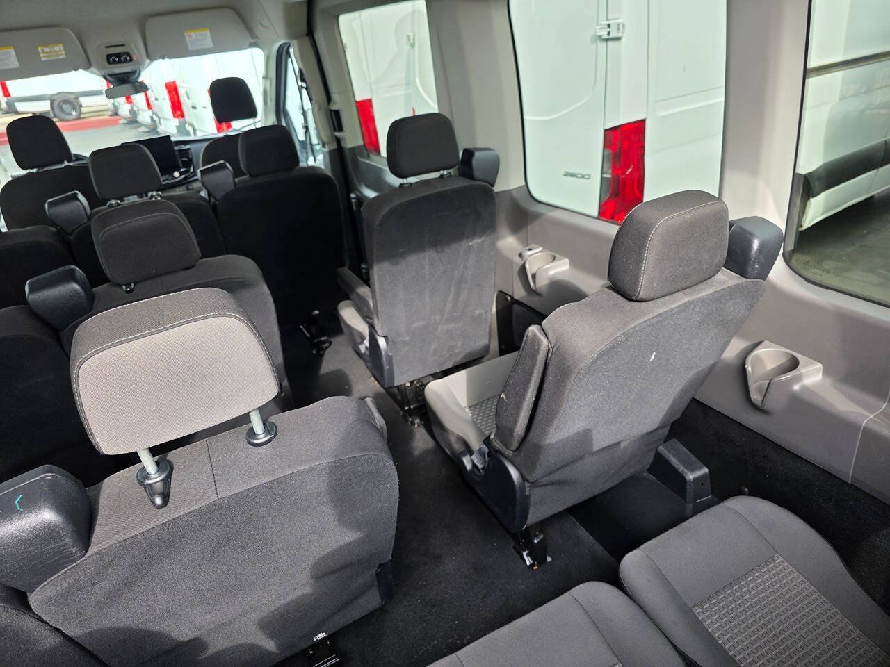 Used 2024 Ford Transit 350 XLT RWD image 22
